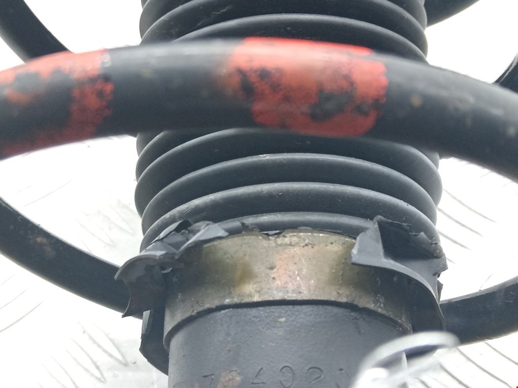 Амортизатор передний левый PEUGEOT 206 1998-2012