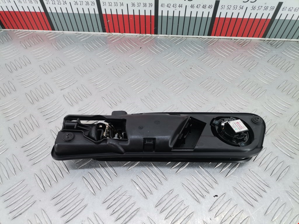 Ручка дверная задняя внутренняя правая VOLKSWAGEN Tiguan 2007-2016