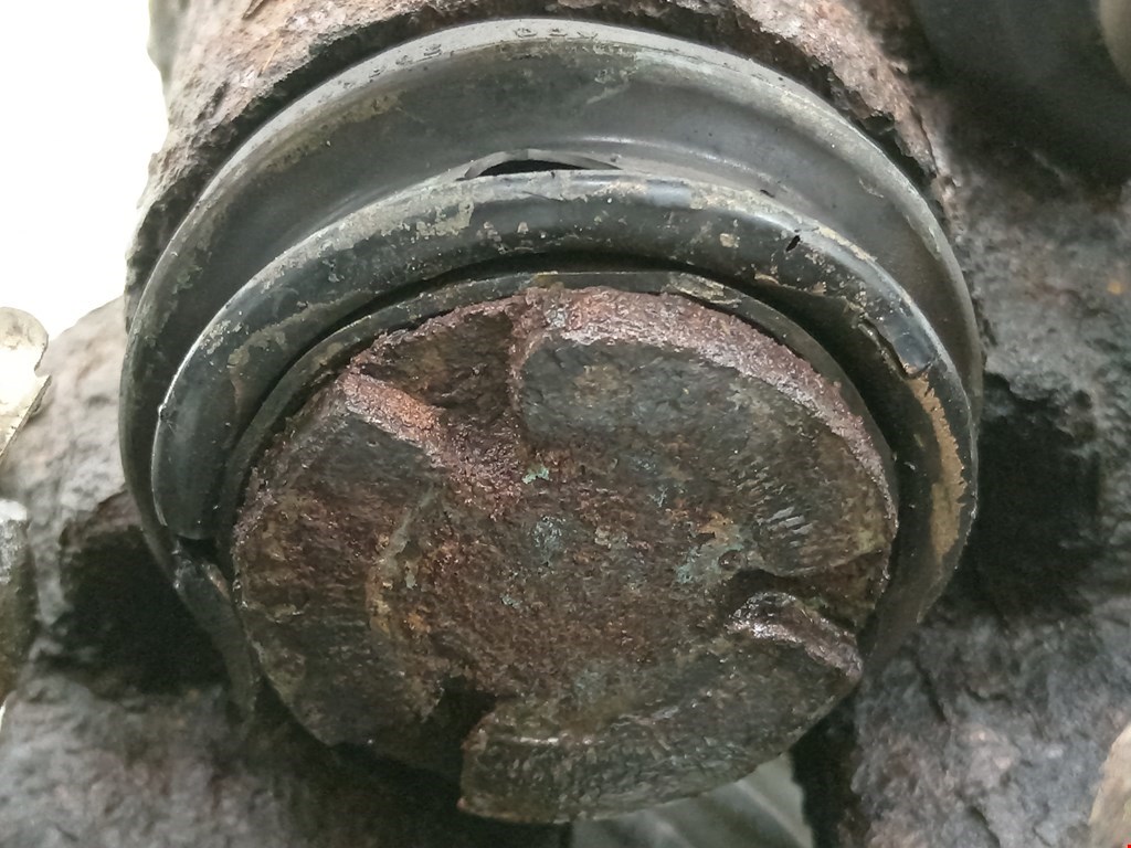 Суппорт задний правый VOLKSWAGEN Tiguan 2007-2016