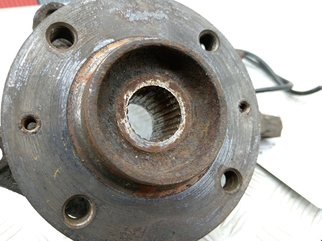 Ступица передняя левая PEUGEOT 206 1998-2012