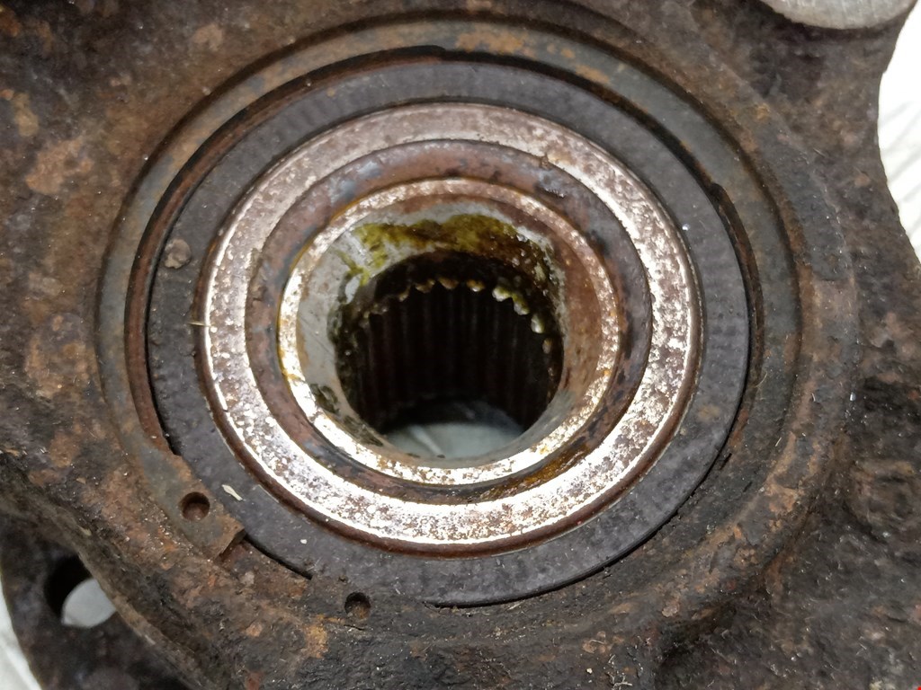 Ступица передняя левая PEUGEOT 206 1998-2012