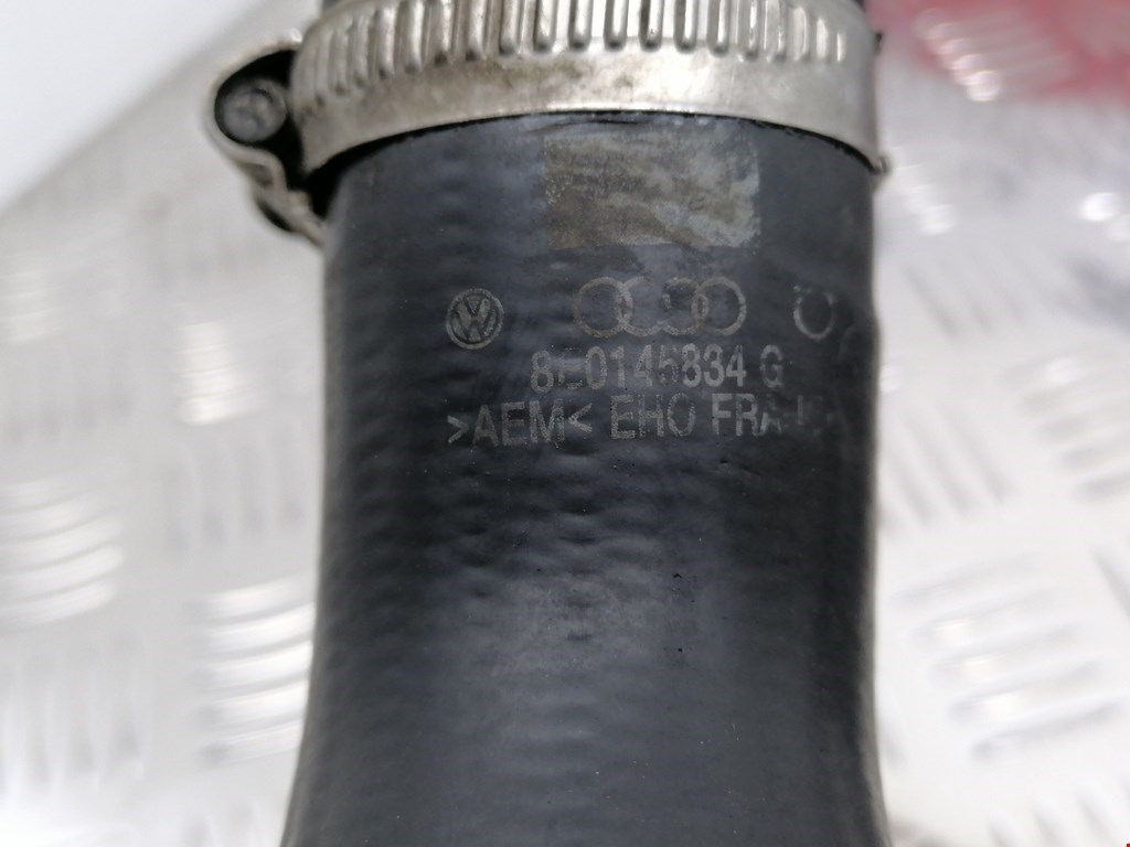 Патрубок интеркулера AUDI A4 B6 2001-2005