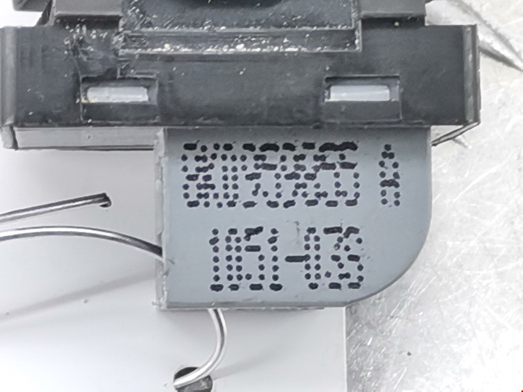 Кнопка стеклоподъемника AUDI A4 B8 2007-2015