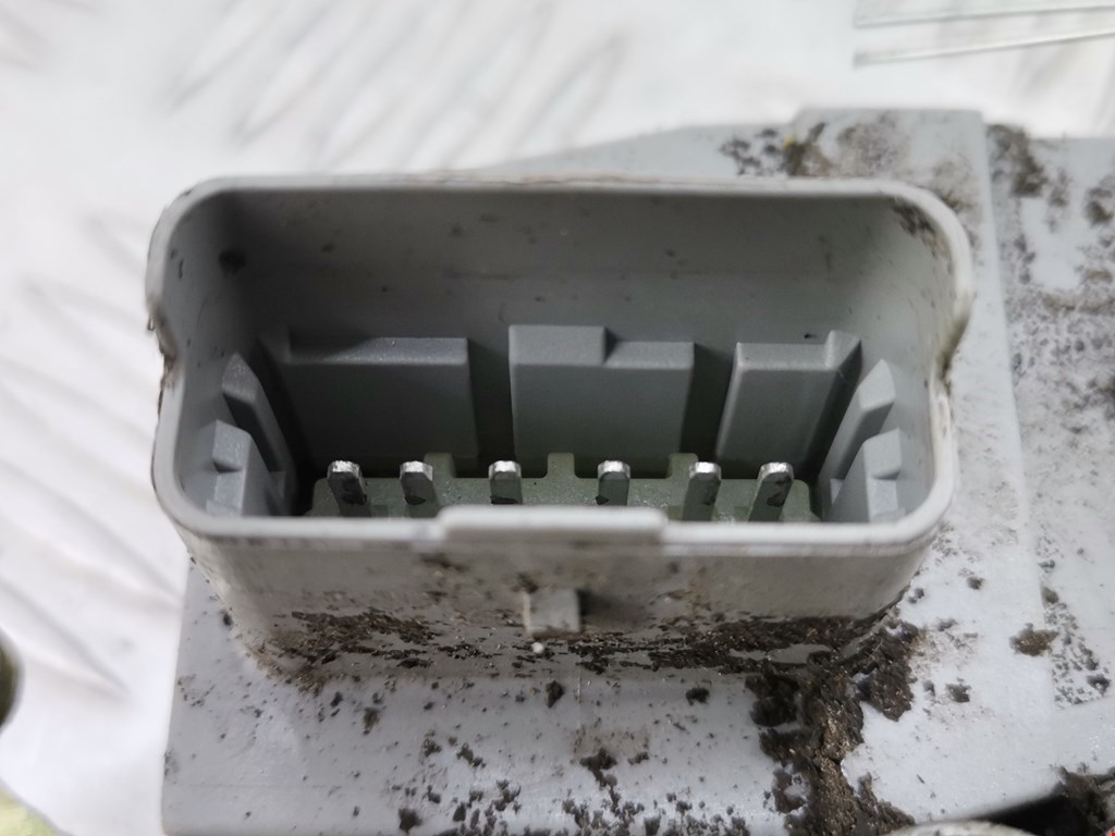 Замок двери передней правой PEUGEOT 807 2002-2014