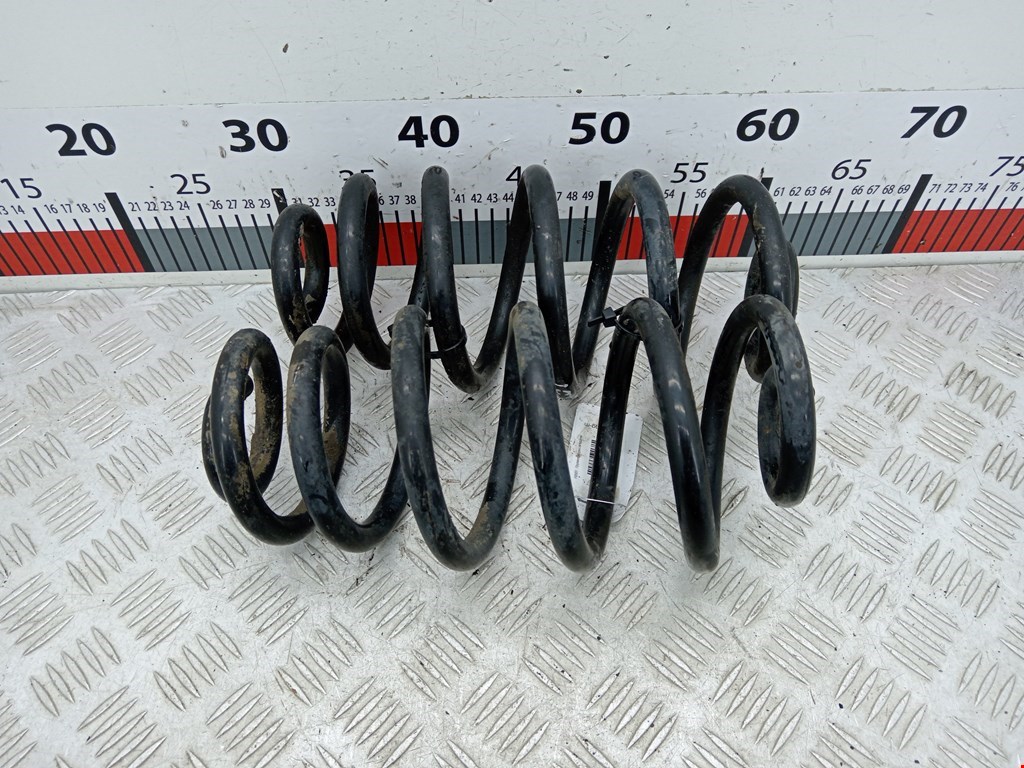 Пружина задняя левая/правая AUDI A4 B6 2001-2005