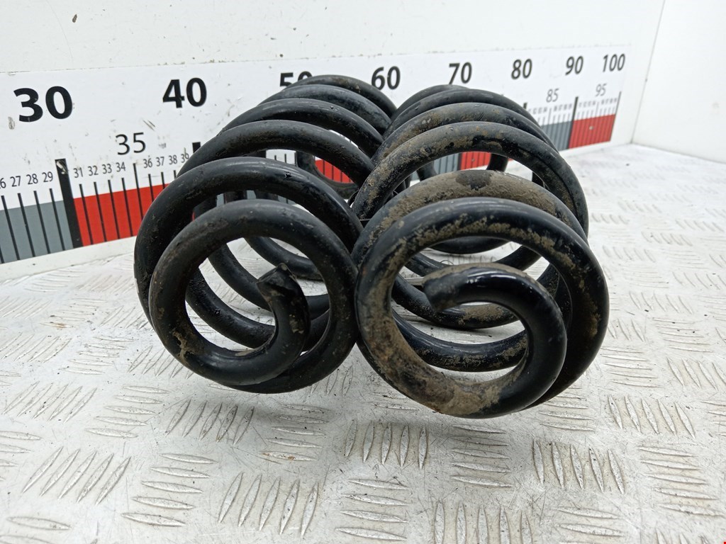 Пружина задняя левая/правая AUDI A4 B6 2001-2005