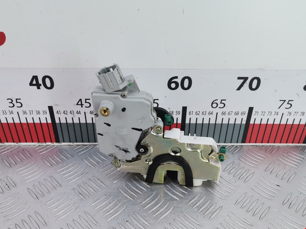 Замок двери передней правой NISSAN Primera P11 1996-2002