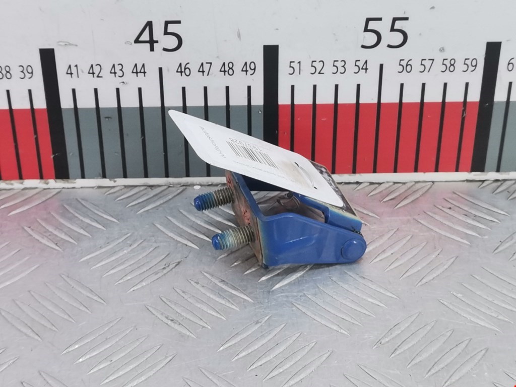 Петля крышки (двери) багажника Chevrolet Spark (M300) (2009-2016)