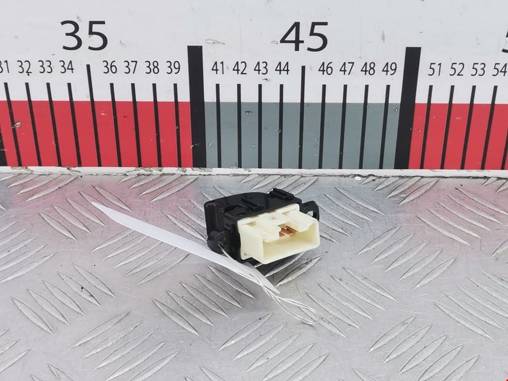 Кнопка стеклоподъемника MAZDA Mazda 6 GG 2000-2007