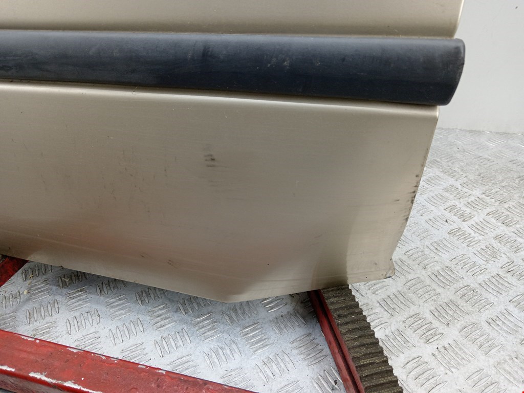 Дверь передняя левая RENAULT Laguna 1993-2000