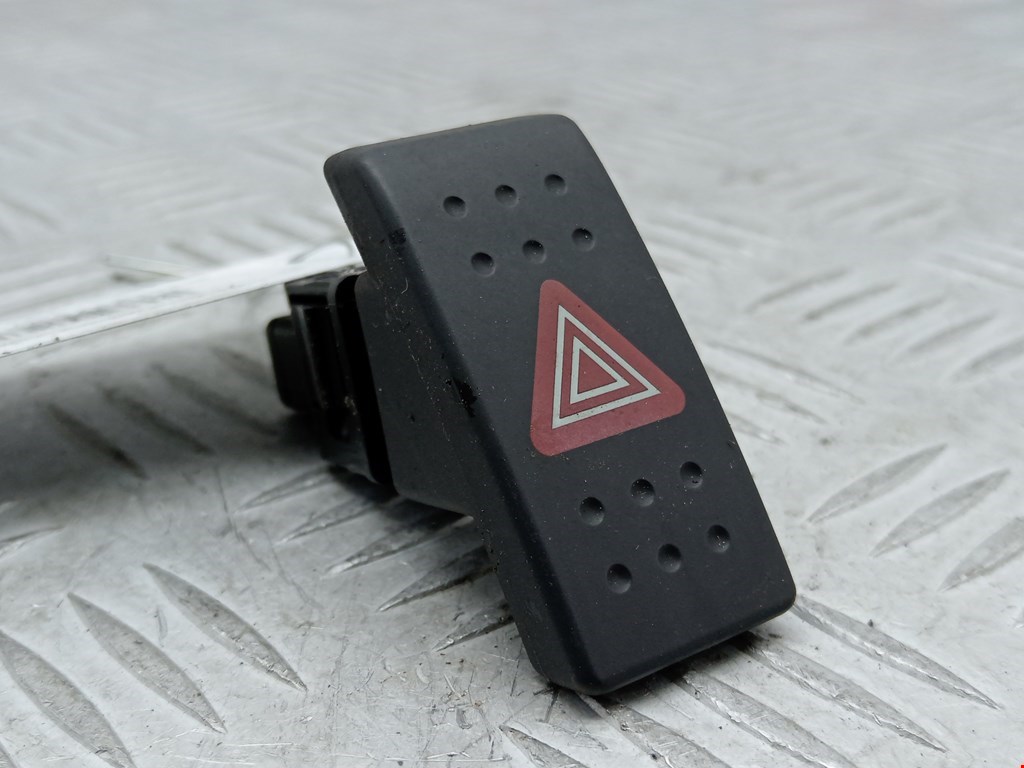 Кнопка аварийной сигнализации (аварийки) SUZUKI Swift 2004-2010