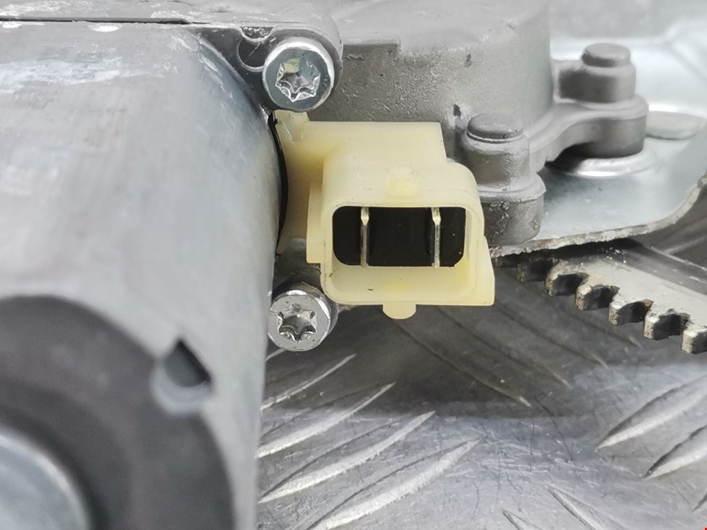 Стеклоподъемник передний правый SAAB 9-3 1998-2002