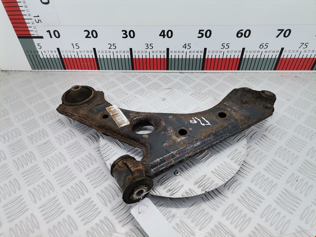 Рычаг передний правый OPEL Corsa D 2006-2014