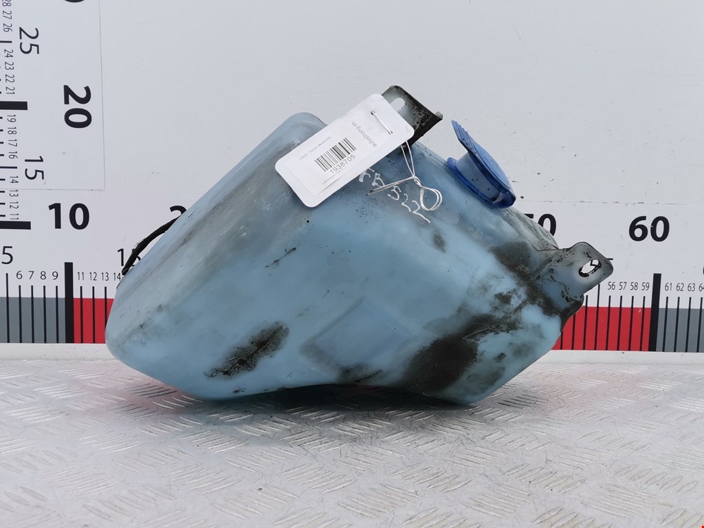 Бачок омывателя VOLKSWAGEN Golf III 1991-1997