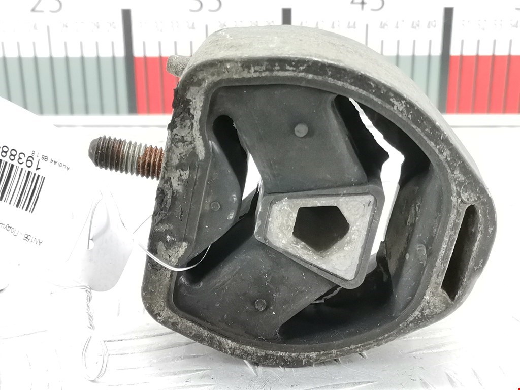 Подушка (опора) крепления КПП Audi A4 B5 (1994-2001)