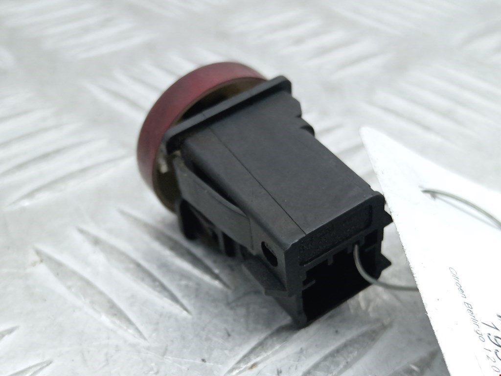 Кнопка аварийной сигнализации (аварийки) CITROEN Berlingo 1996-2012