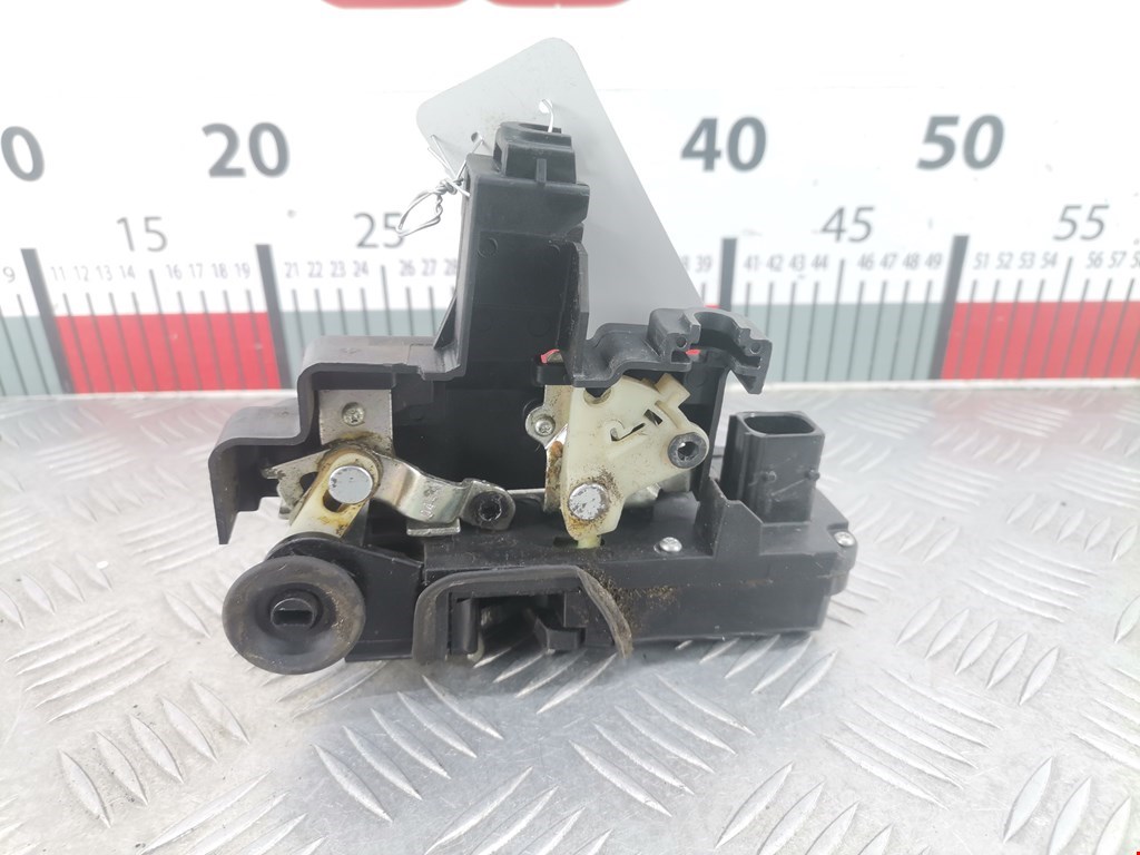 Замок двери задней правой CHEVROLET Captiva 2006-2010