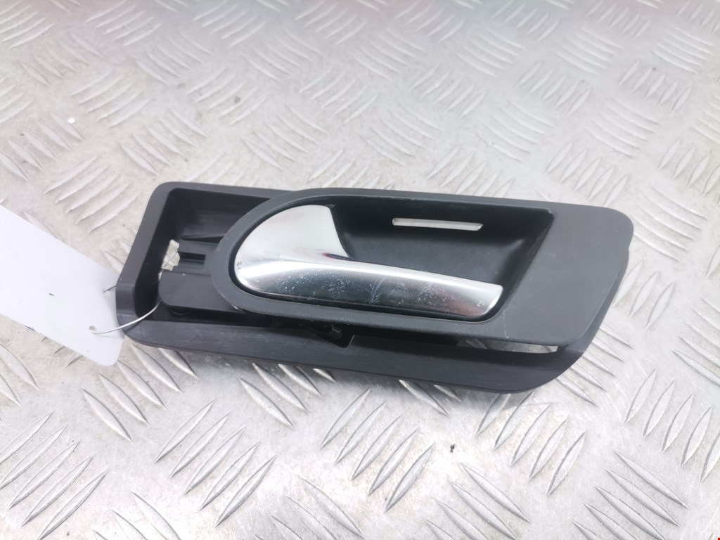 Ручка дверная передняя внутренняя левая VOLKSWAGEN Tiguan 2007-2016