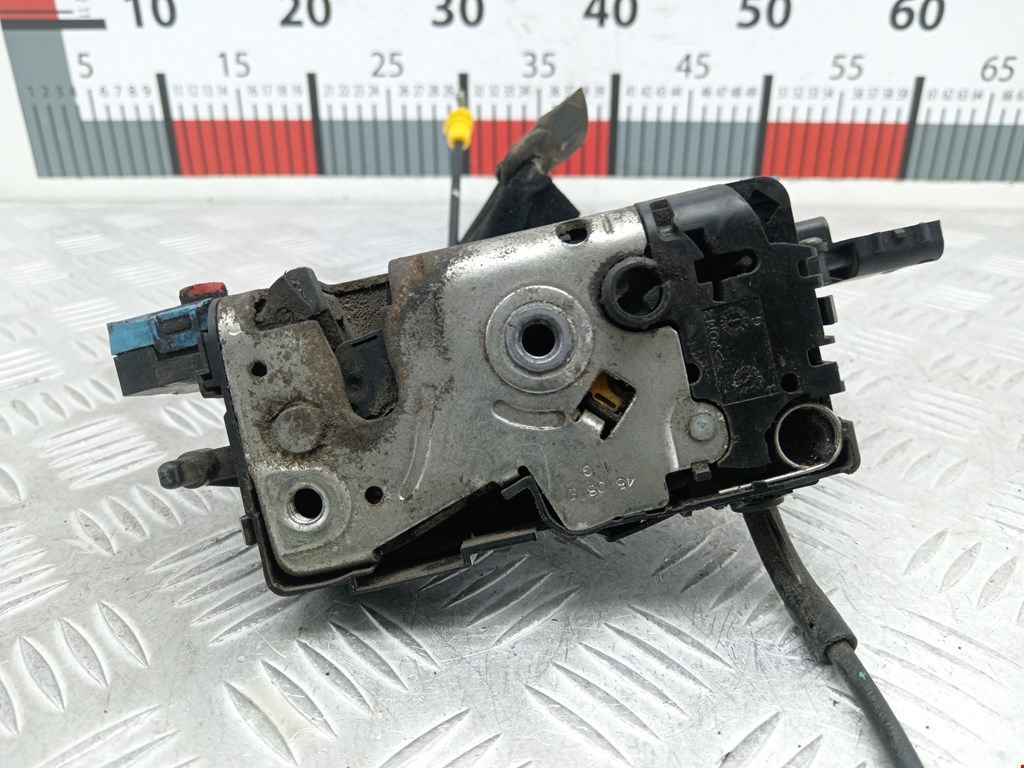 Замок двери задней левой PEUGEOT 207 2006-2015