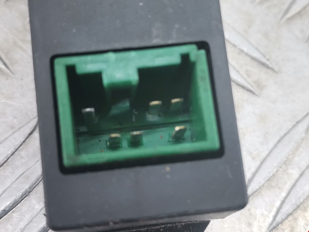 Кнопка стеклоподъемника MITSUBISHI Pajero Sport 1998-2008