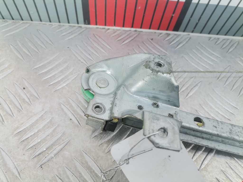 Стеклоподъемник задний правый OPEL Omega B 1994-2004