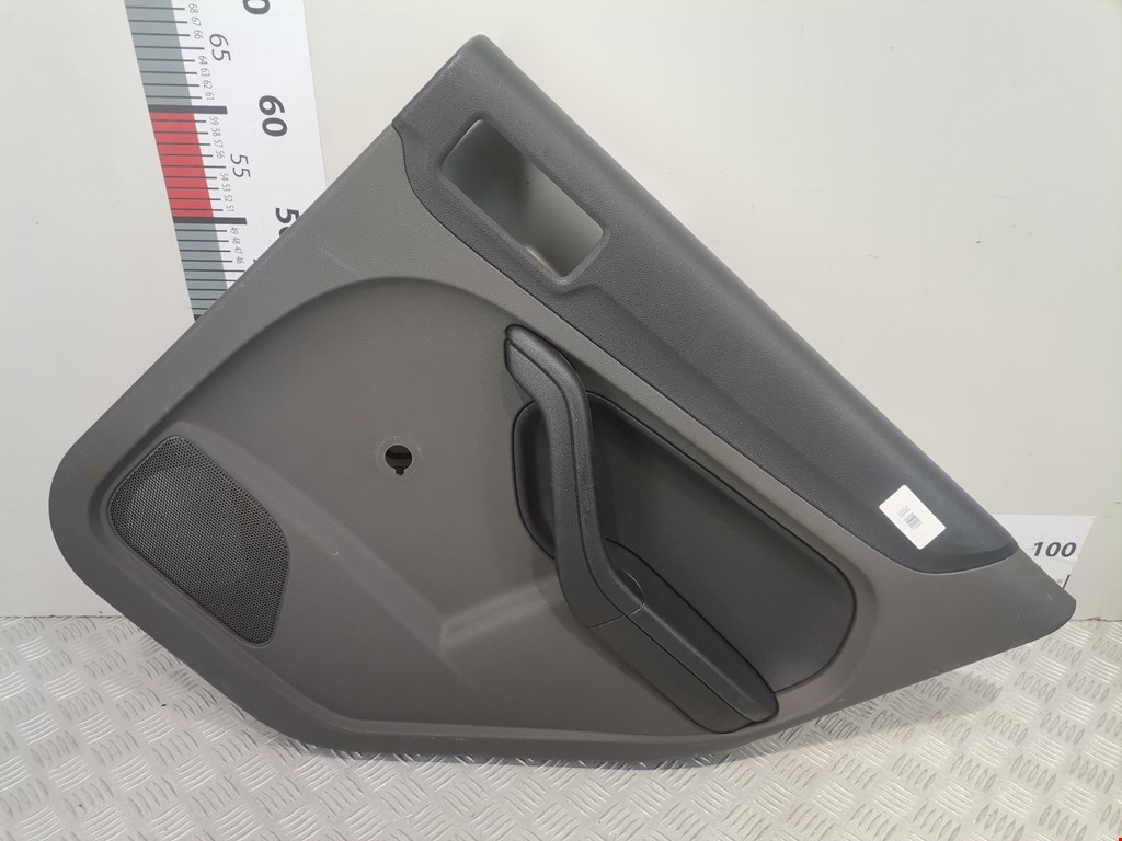 Обшивка двери задняя правая FORD Focus II 2005-2011