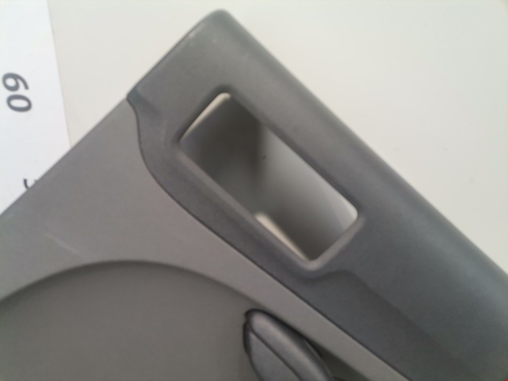 Обшивка двери задняя правая FORD Focus II 2005-2011