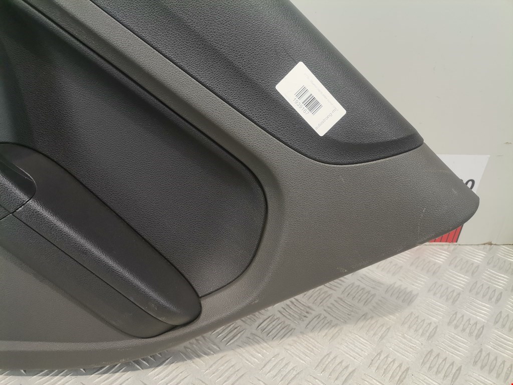 Обшивка двери задняя правая FORD Focus II 2005-2011