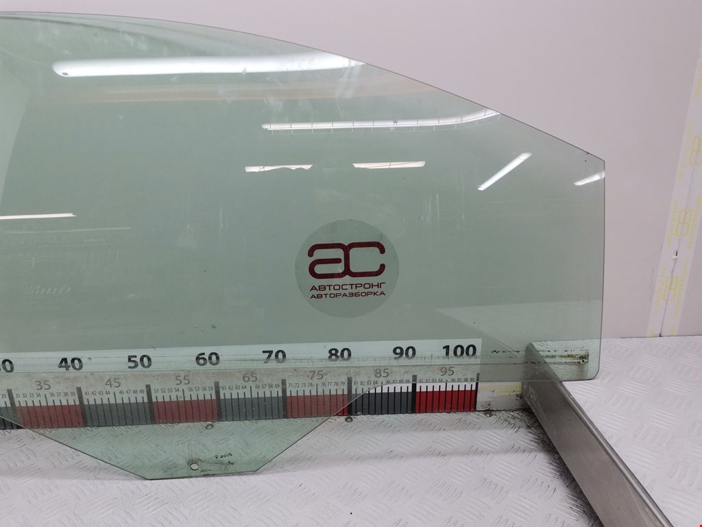 Стекло двери переднее правое FORD KA 2009-2016