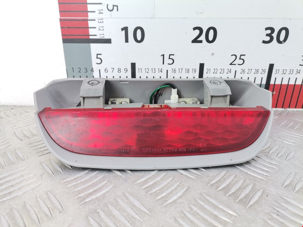 Фонарь дополнительный тормозной (стоп-сигнал) Kia Picanto 1 (2004-2011)