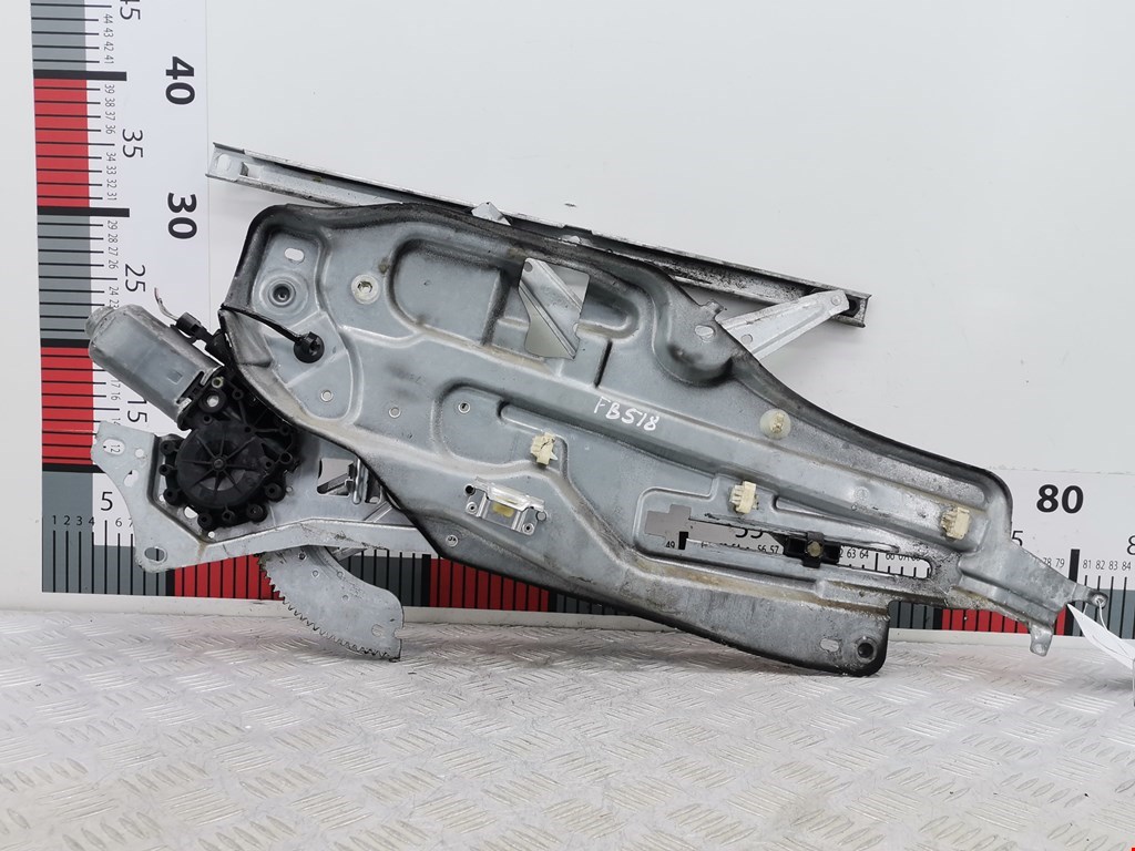 Стеклоподъемник передний правый RENAULT Laguna 1993-2000