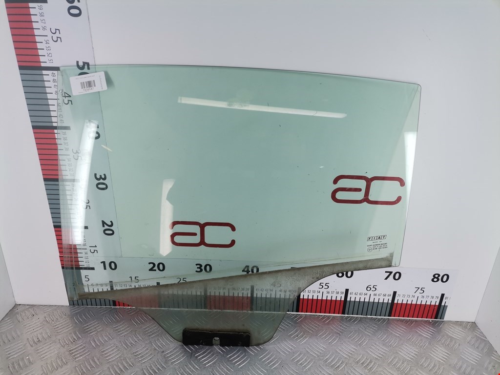 Стекло двери заднее левое FIAT Bravo 2007-2014