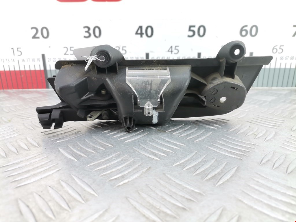 Ручка дверная задняя внутренняя правая AUDI A4 B6 2001-2005