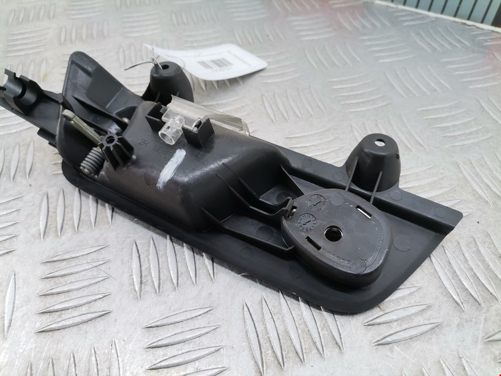 Ручка дверная задняя внутренняя правая AUDI A4 B6 2001-2005