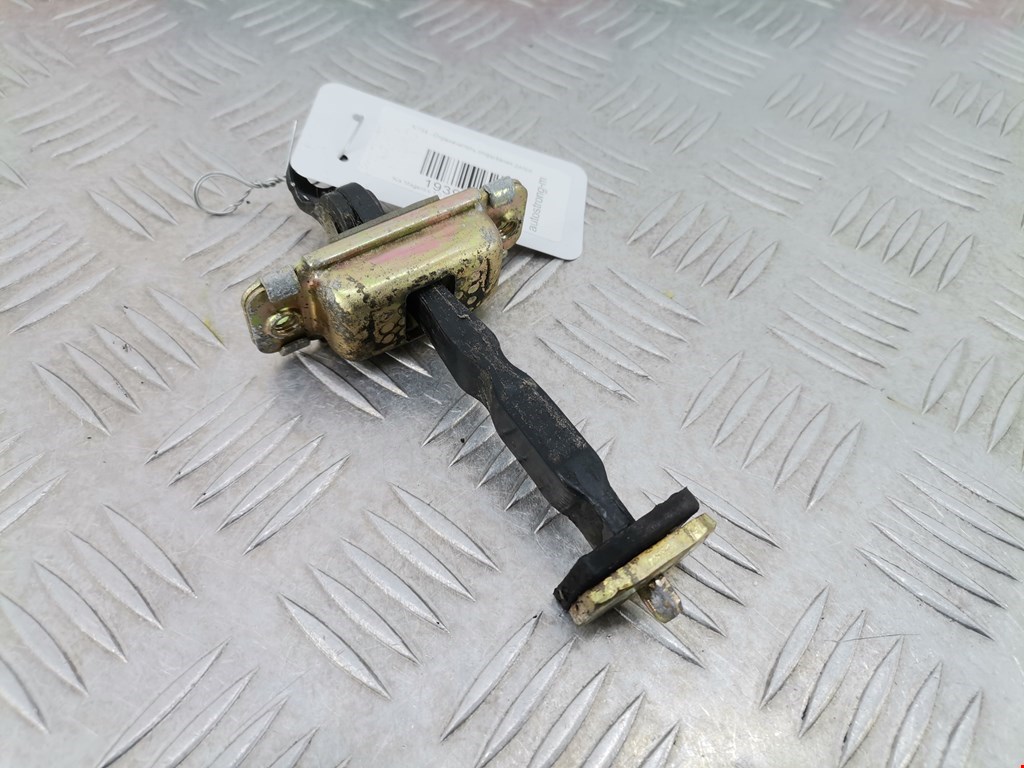 Ограничитель открывания двери KIA Magentis 2000-2006