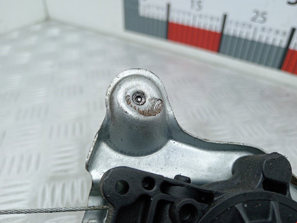 Стеклоподъемник задний левый OPEL Astra H/Family 2004-2015