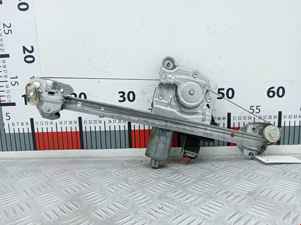 Стеклоподъемник задний правый OPEL Astra H/Family 2004-2015