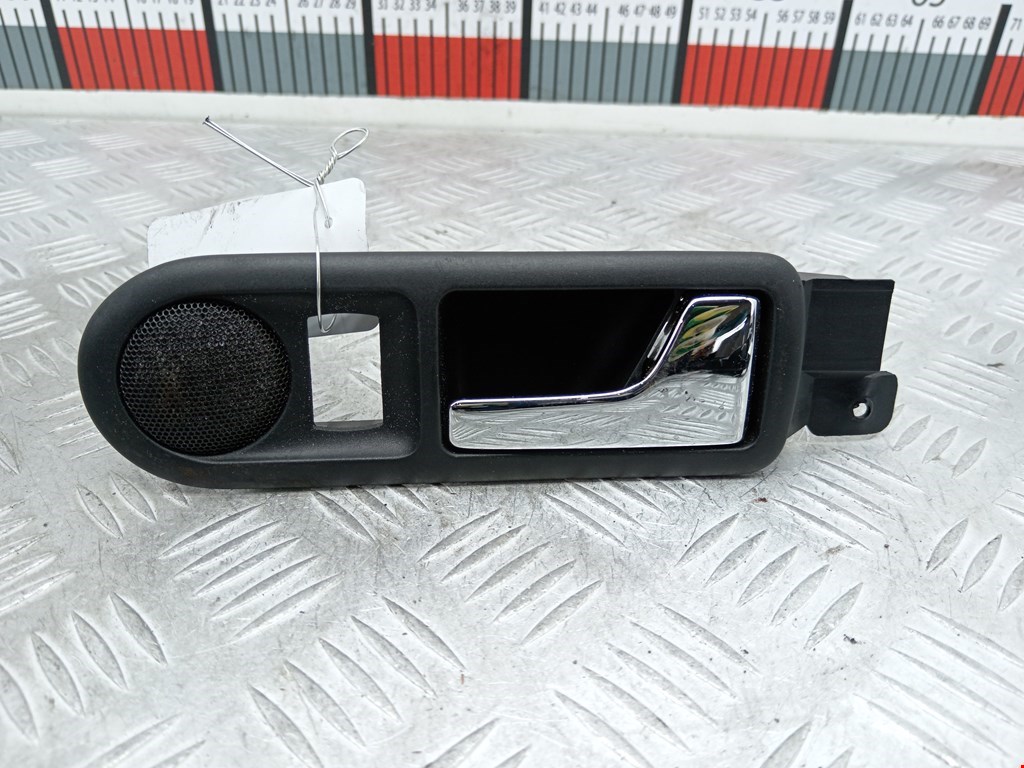 Ручка дверная задняя внутренняя правая VOLKSWAGEN Golf IV 1997-2003