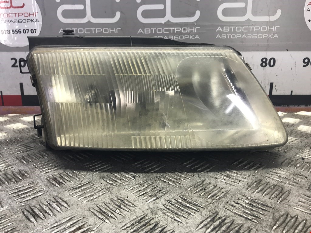 Фара правая VOLKSWAGEN Passat B5 1997-2005