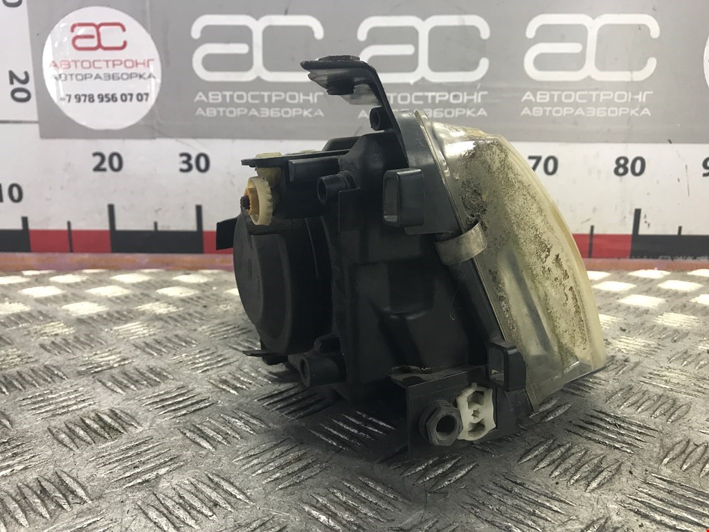 Фара правая VOLKSWAGEN Passat B5 1997-2005