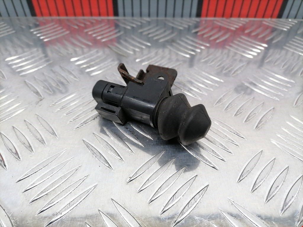 Выключатель концевой (концевик) NISSAN Qashqai J10 2006-2013