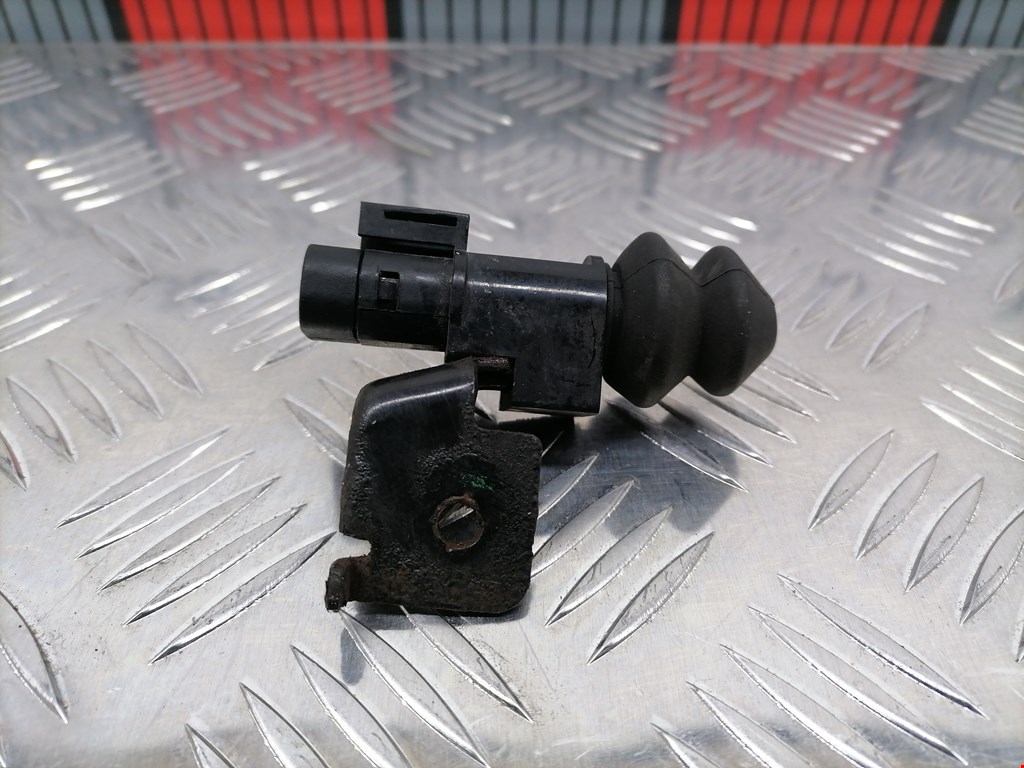 Выключатель концевой (концевик) NISSAN Qashqai J10 2006-2013