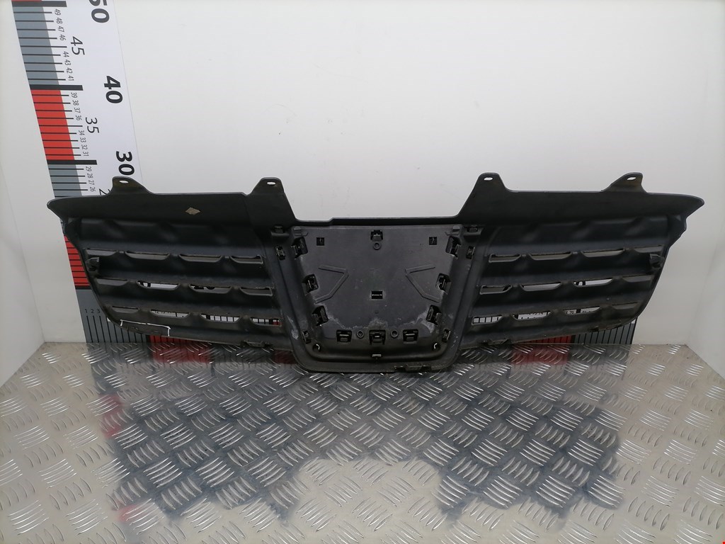 Решетка радиатора NISSAN Qashqai J10 2006-2013