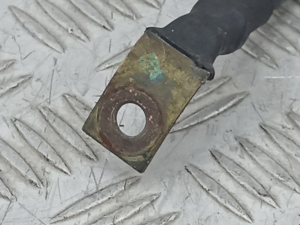 Клемма аккумулятора (плюс) + AUDI A3 8L 1996-2003