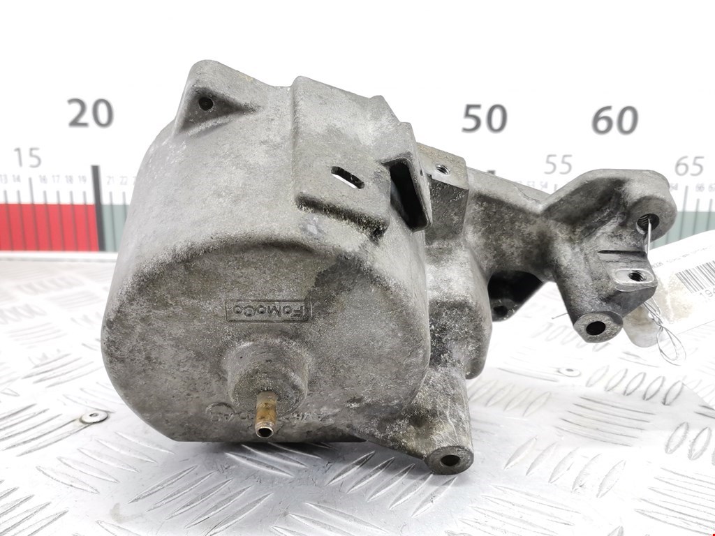 Кронштейн топливного фильтра FORD Fiesta 2008-2012