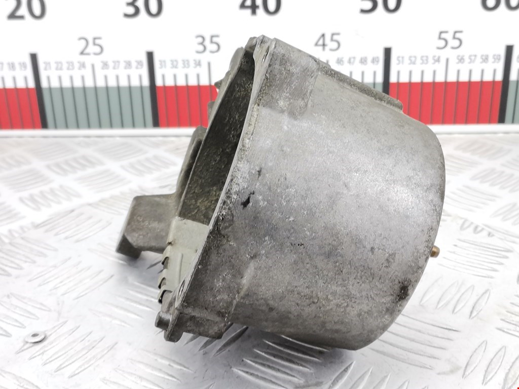 Кронштейн топливного фильтра FORD Fiesta 2008-2012