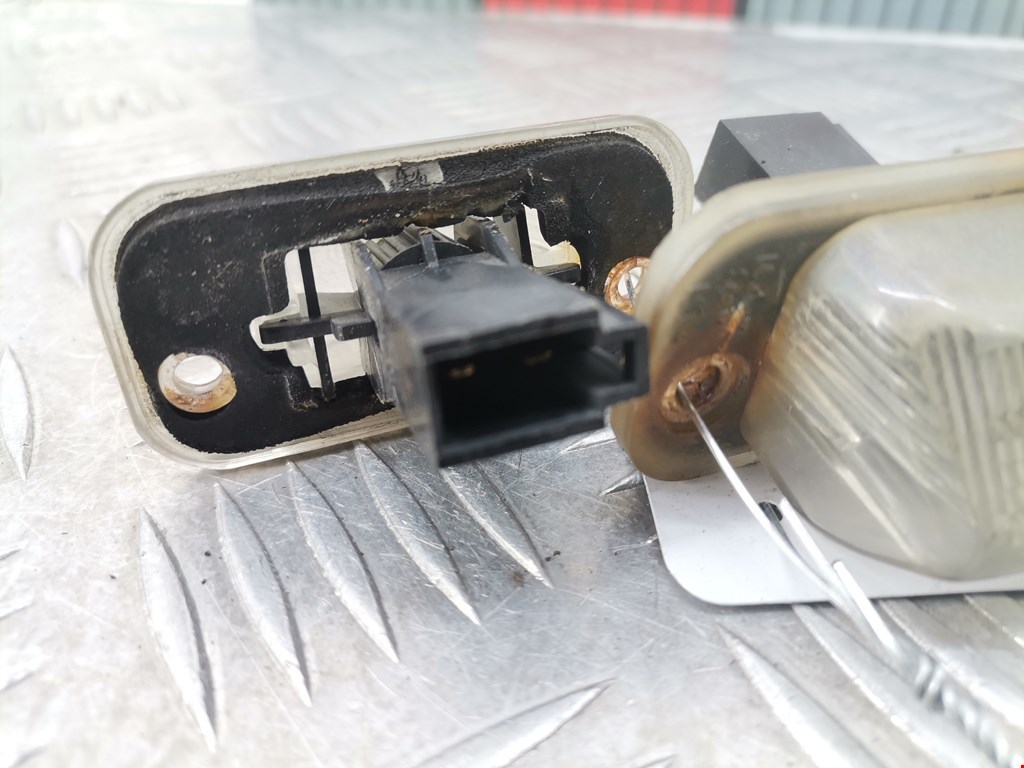 Фонарь подсветки номера SEAT Ibiza 1993-2002