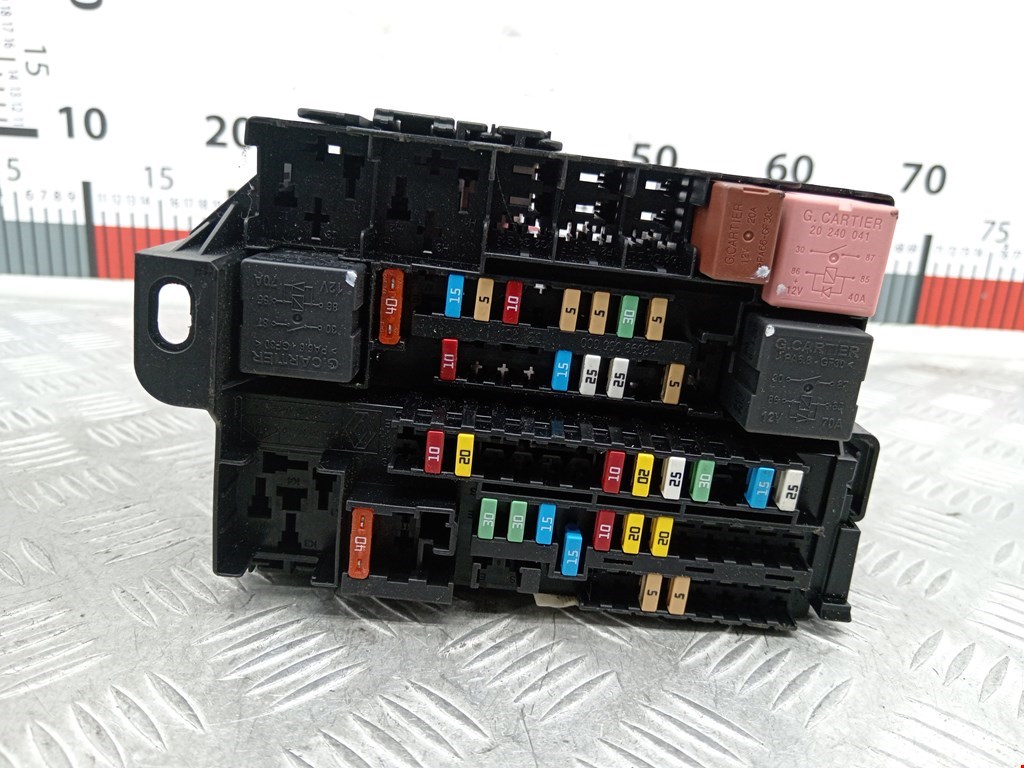 Датчик уровня в бачок омывателя RENAULT Laguna 2007-2015