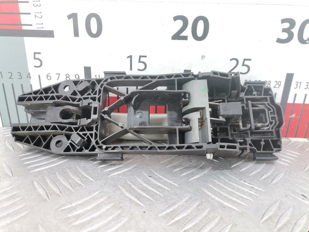 Ручка двери задней наружная левая SKODA Fabia MK2 5J 2007-2014