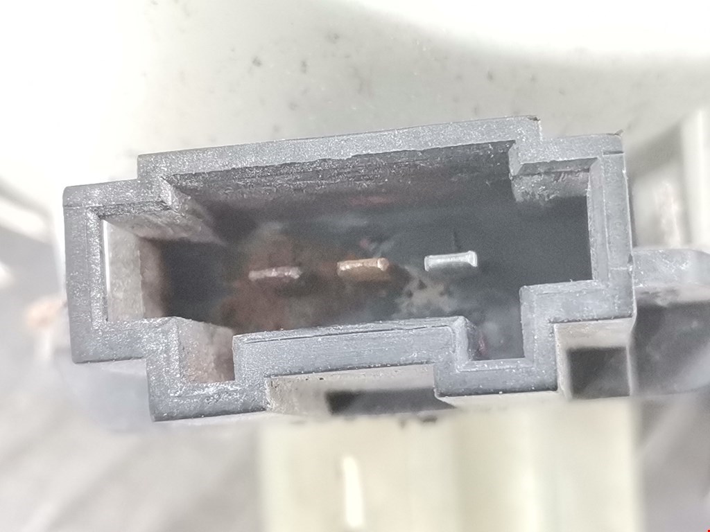 Фонарь задний внутренний левый MERCEDES-BENZ CLK-Class W208 1997-2002